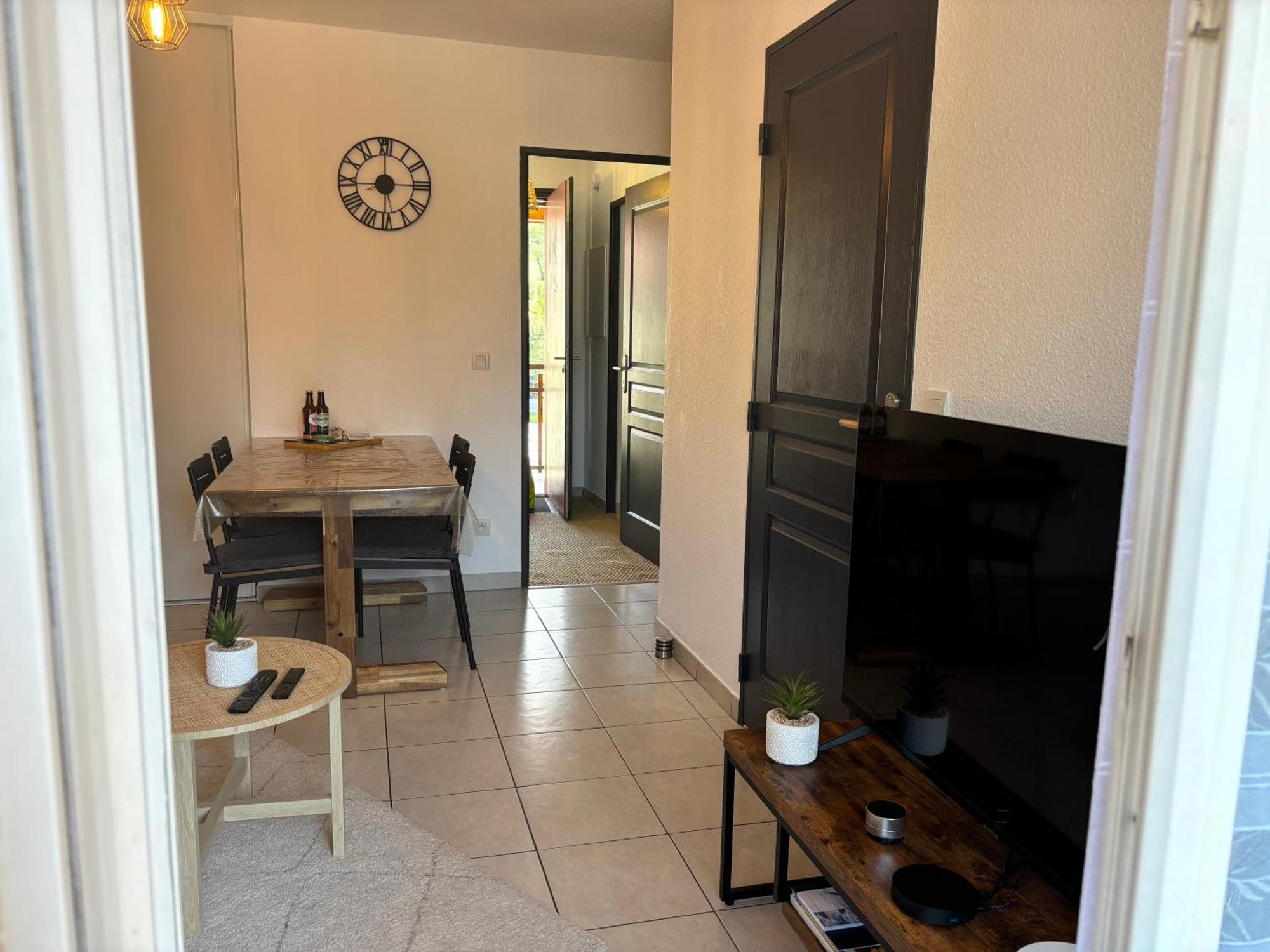 Cosy Rue Pasteur Apartment