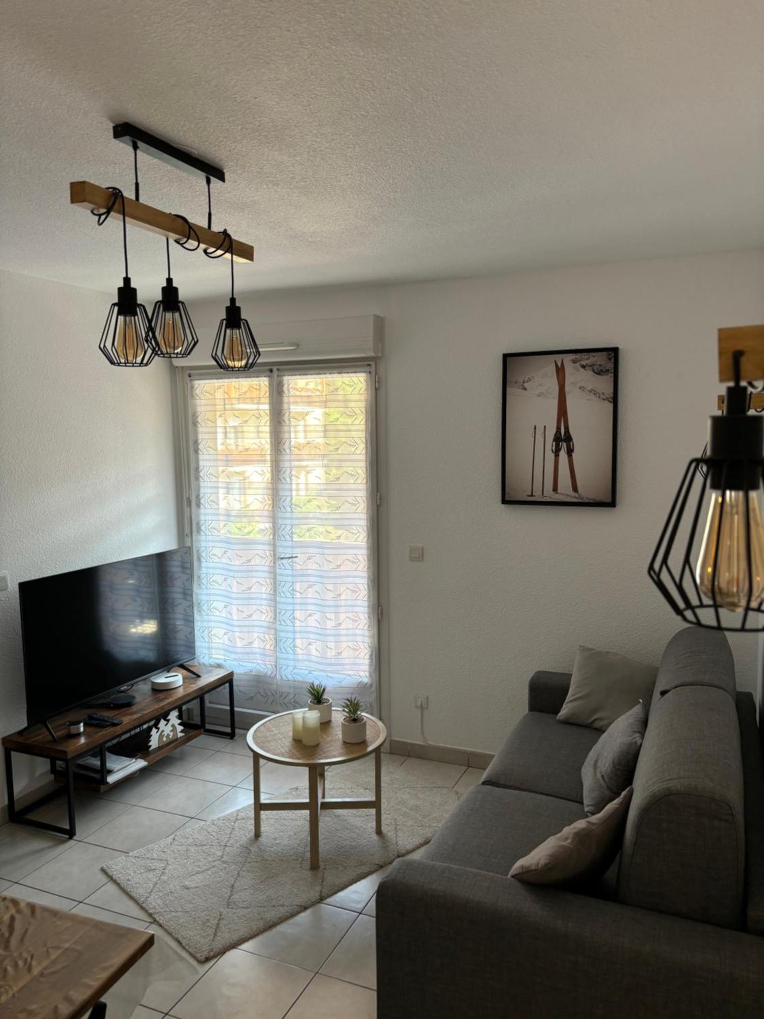 Cosy Rue Pasteur Apartment